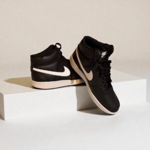 Nike COURT Vision Mid Black